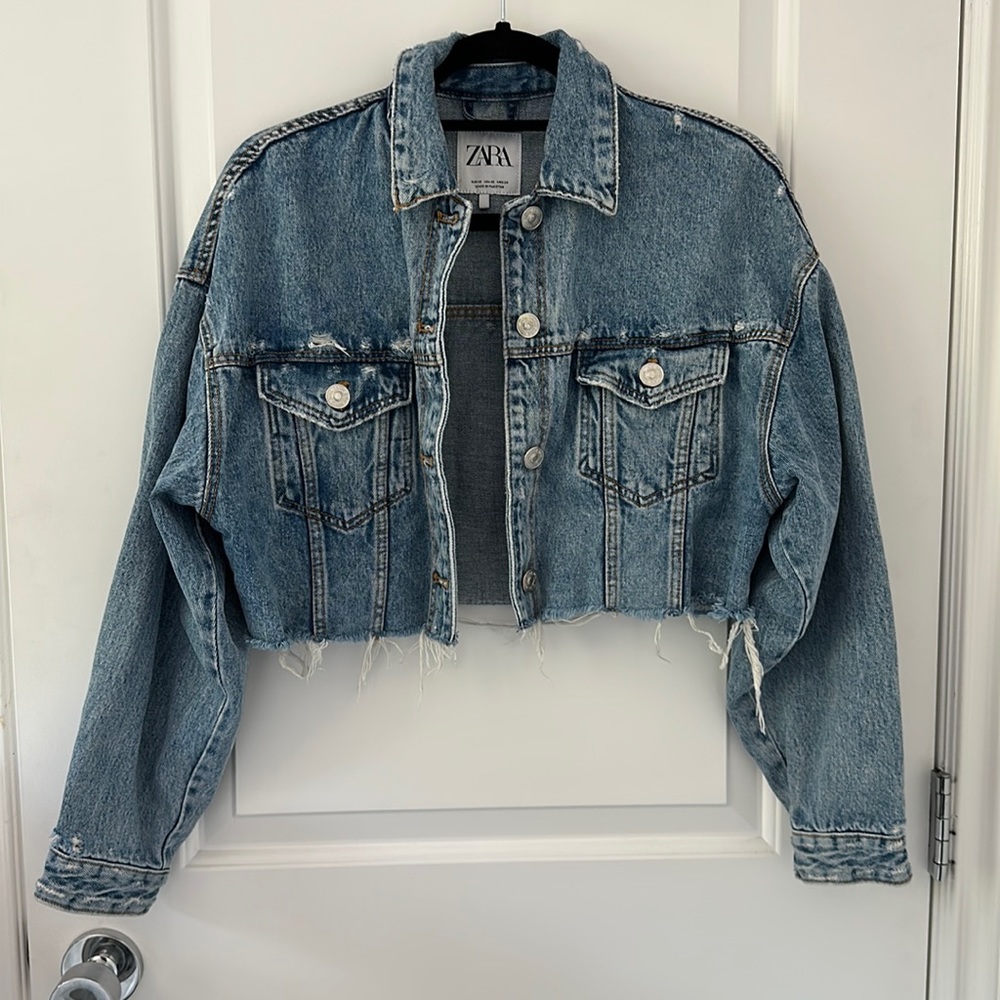 Zara Cropped Denim Jacket Size XS